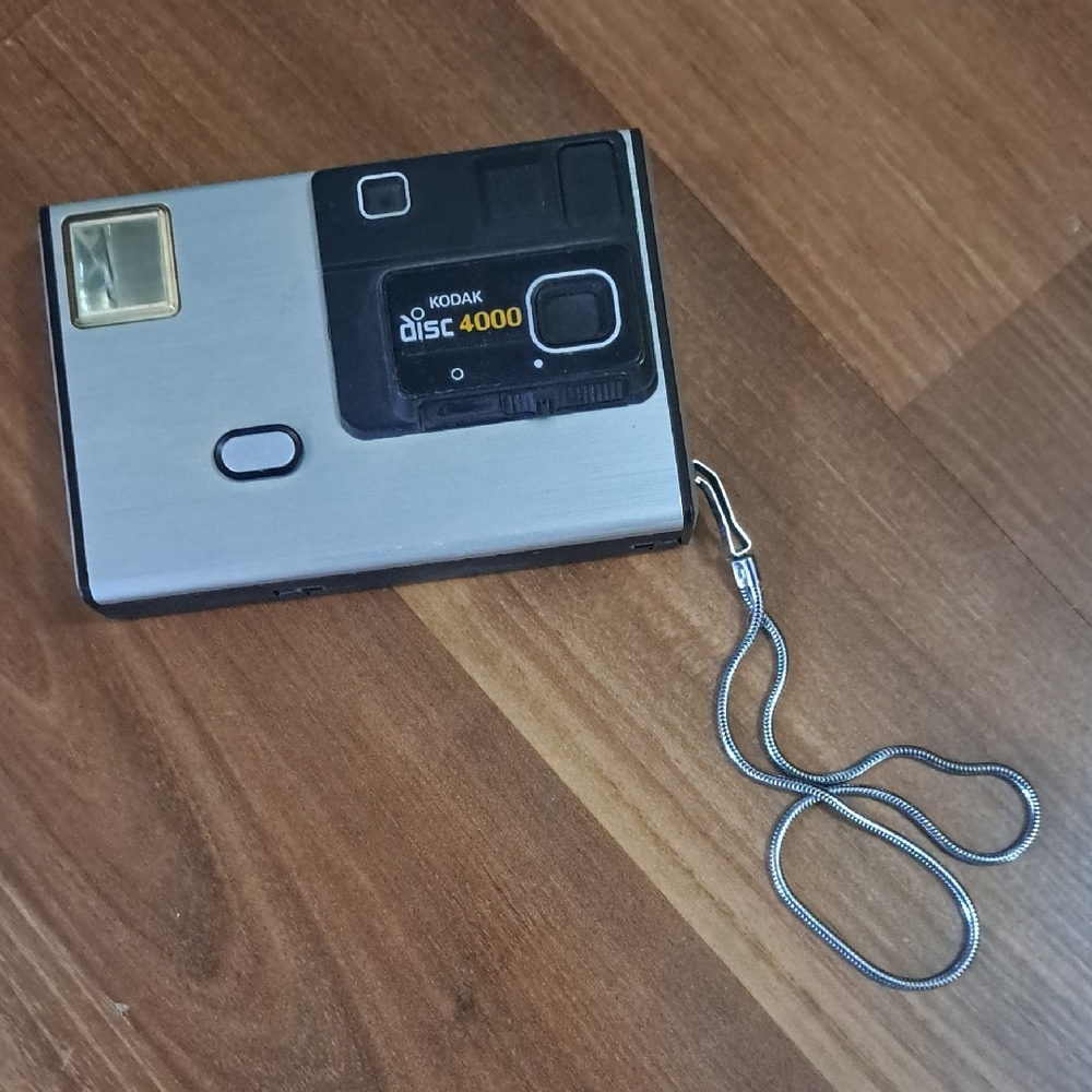 Kodak Disc 4000 Camera - Black and Silver